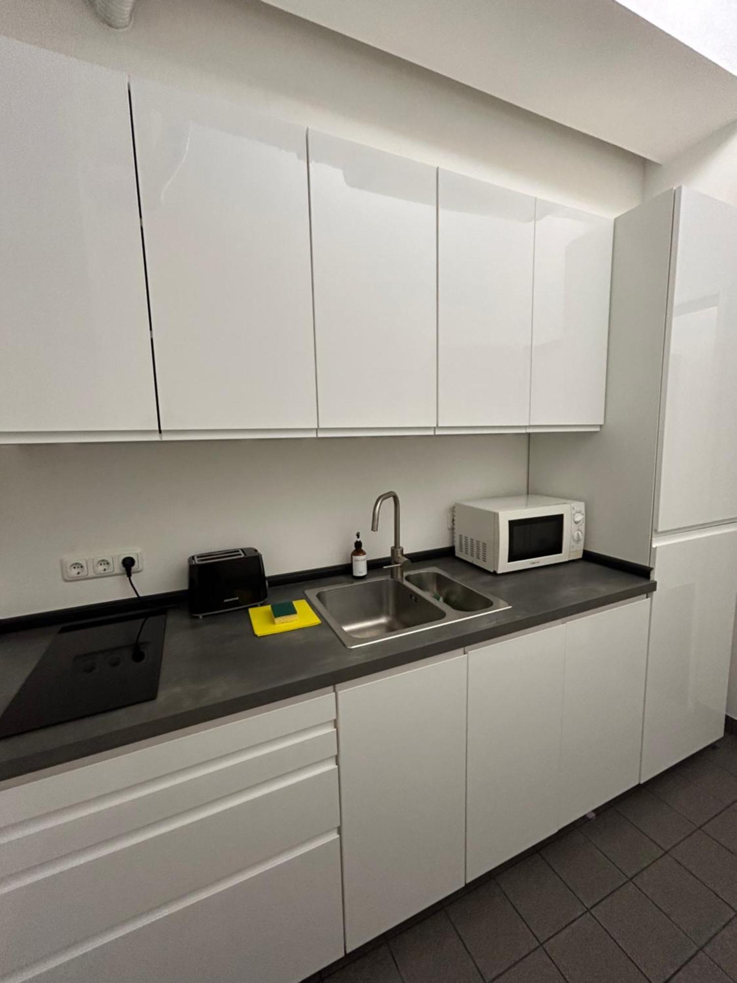 35 Qm Grosses Apartment Mit Eigenem Badezimmer In Den Elbvororten ハンブルク エクステリア 写真