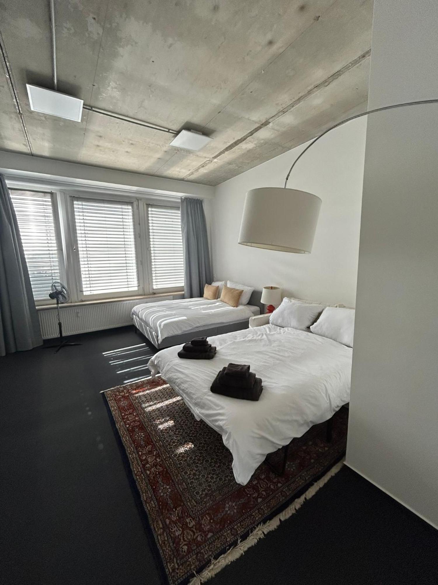 35 Qm Grosses Apartment Mit Eigenem Badezimmer In Den Elbvororten ハンブルク エクステリア 写真