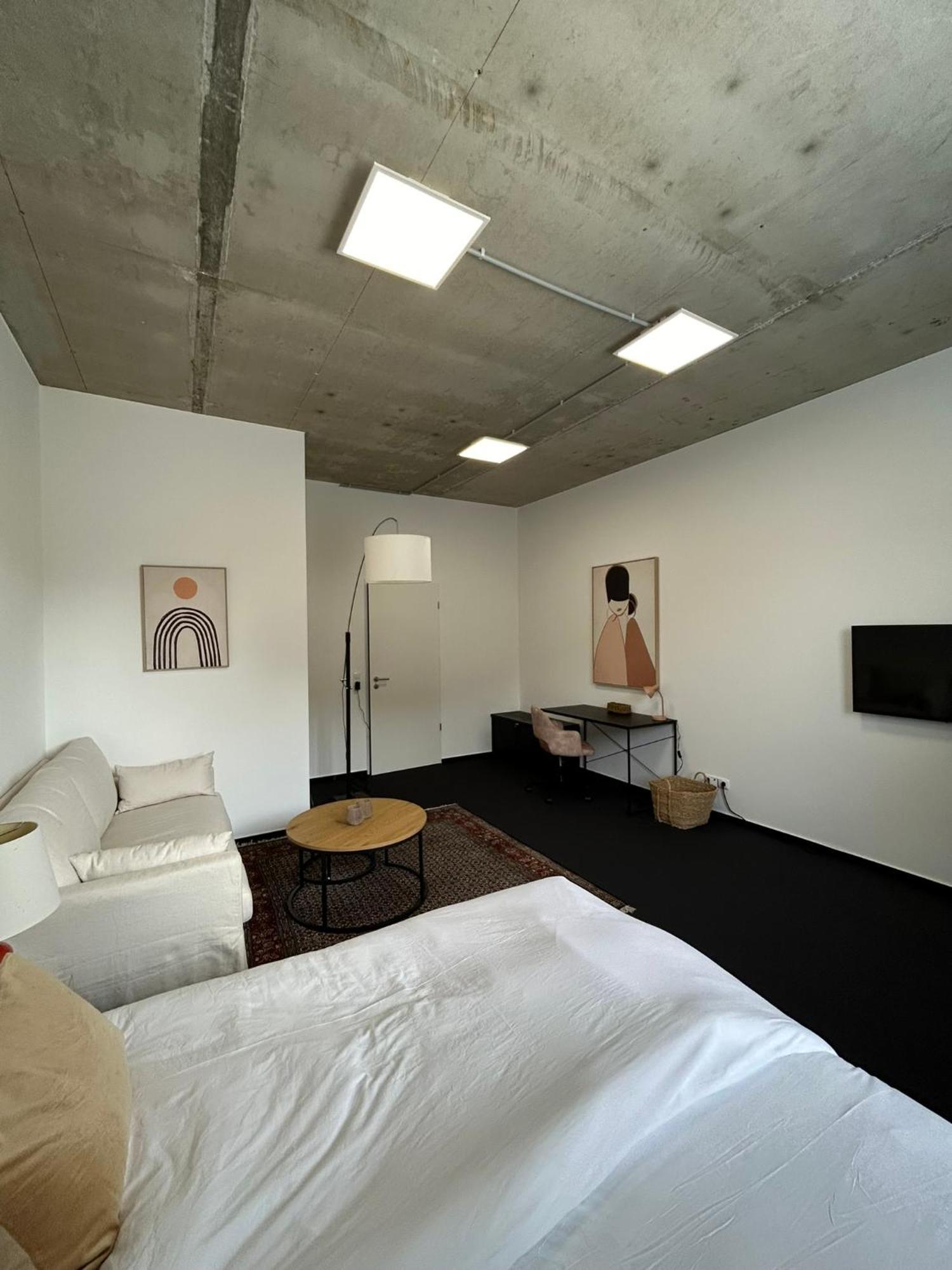 35 Qm Grosses Apartment Mit Eigenem Badezimmer In Den Elbvororten ハンブルク エクステリア 写真